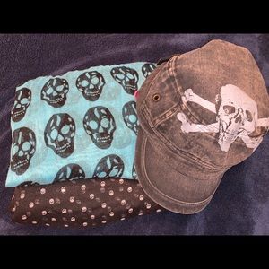 Scarves & hat with skulls